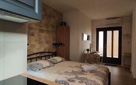 Studio Apartment With Sea View